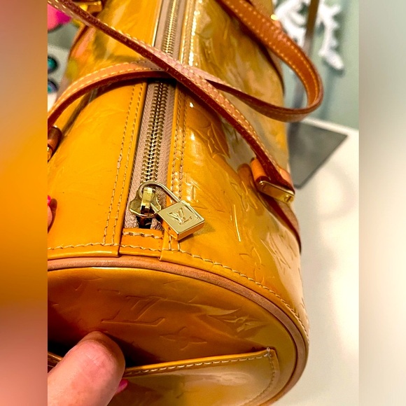 Louis Vuitton Yellow Vernis Papillion - Picture 2 of 8